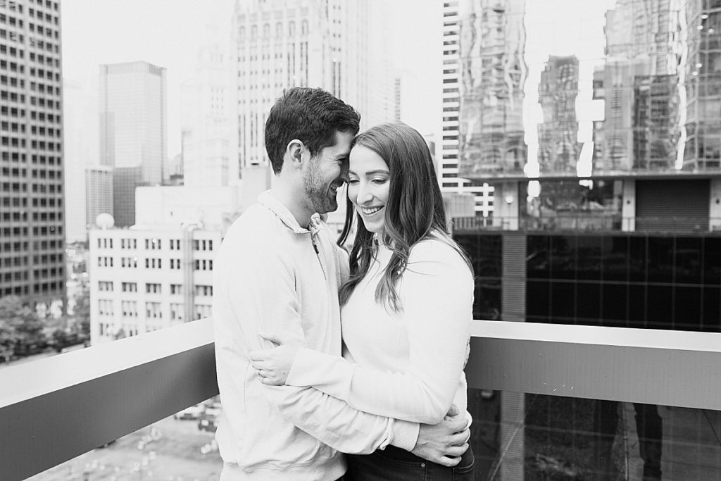 engagement pictures downtown