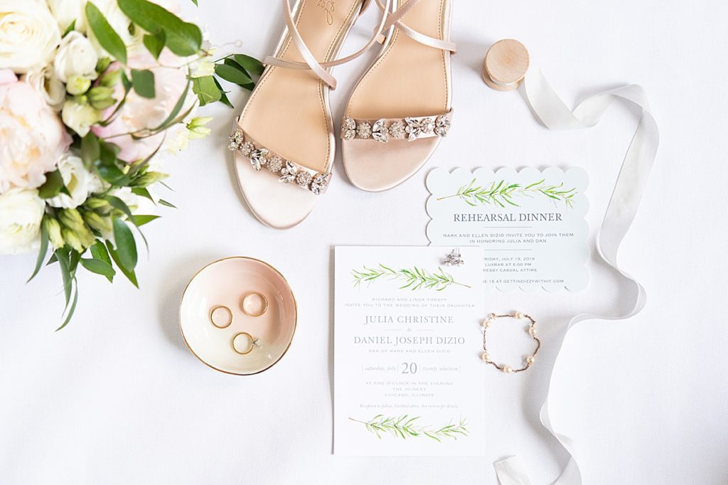 Simple scalloped edged invitations with greenery