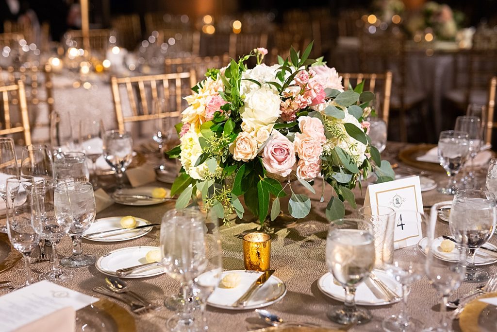 Light colored flowers and centerpieces