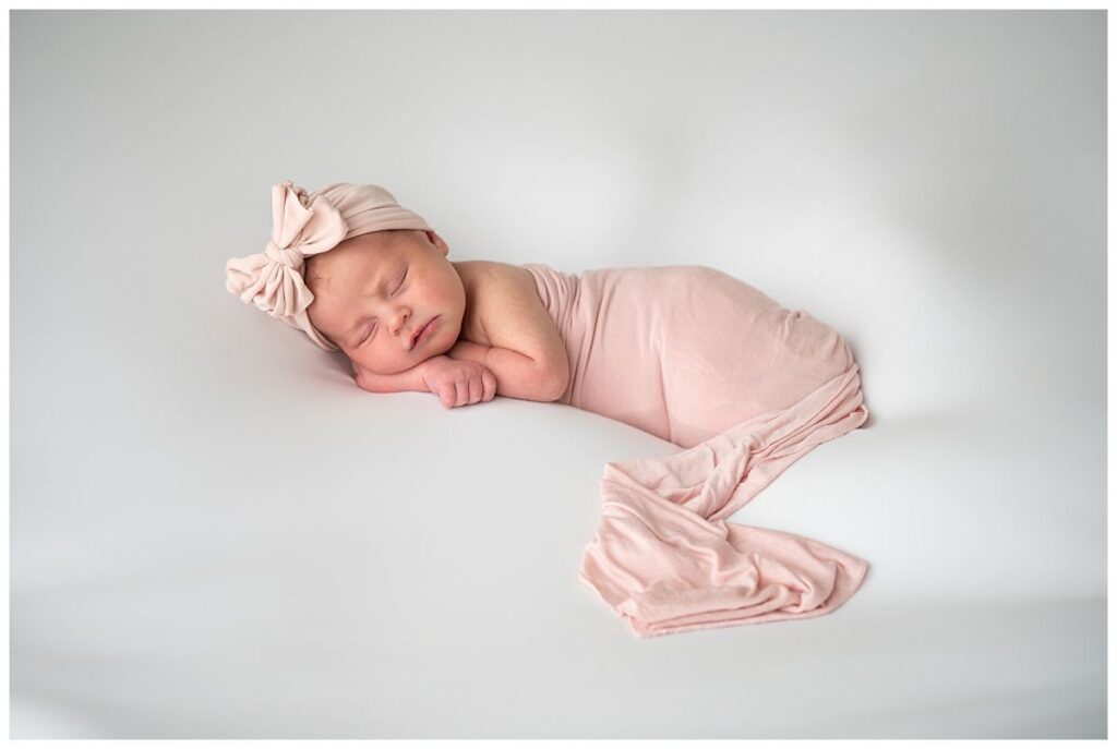 baby girl newborn photos
